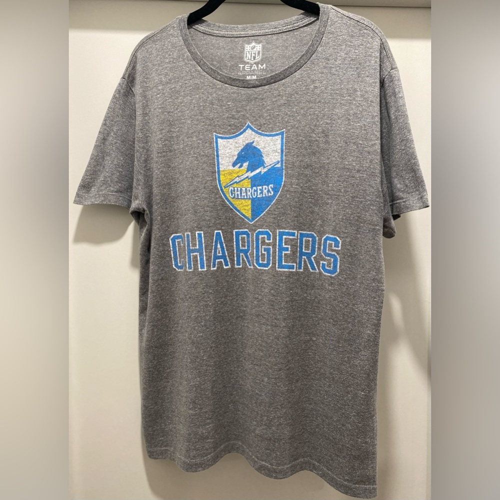 NFL Los Angeles / San Diego Chargers Retro Logo Heather Gray Graphic Shirt - M